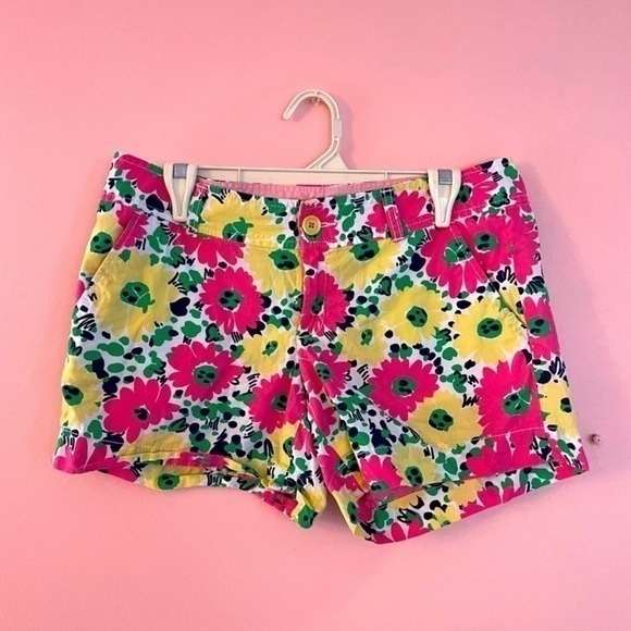Lilly Pulitzer Pants - Lilly Pulitzer Doodle Bug Daisy Floral Pink Ladybug Shorts Women’s Size 8